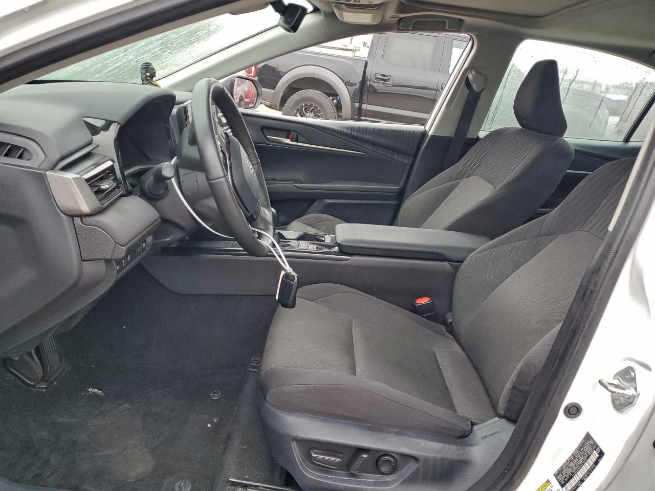 2025 TOYOTA CAMRY XSE photo 7