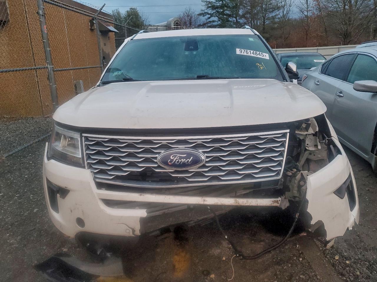 2018 FORD EXPLORER PLATINUM photo 9