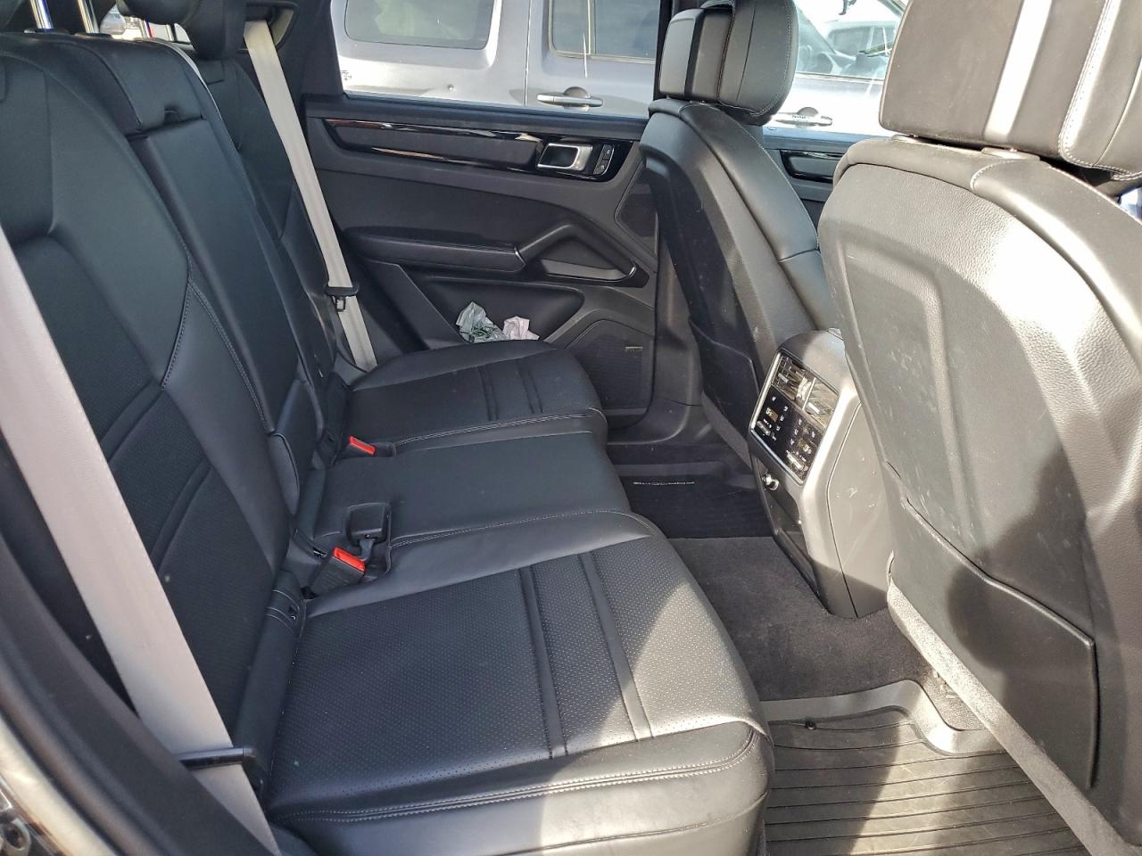 2023 PORSCHE CAYENNE S photo 11