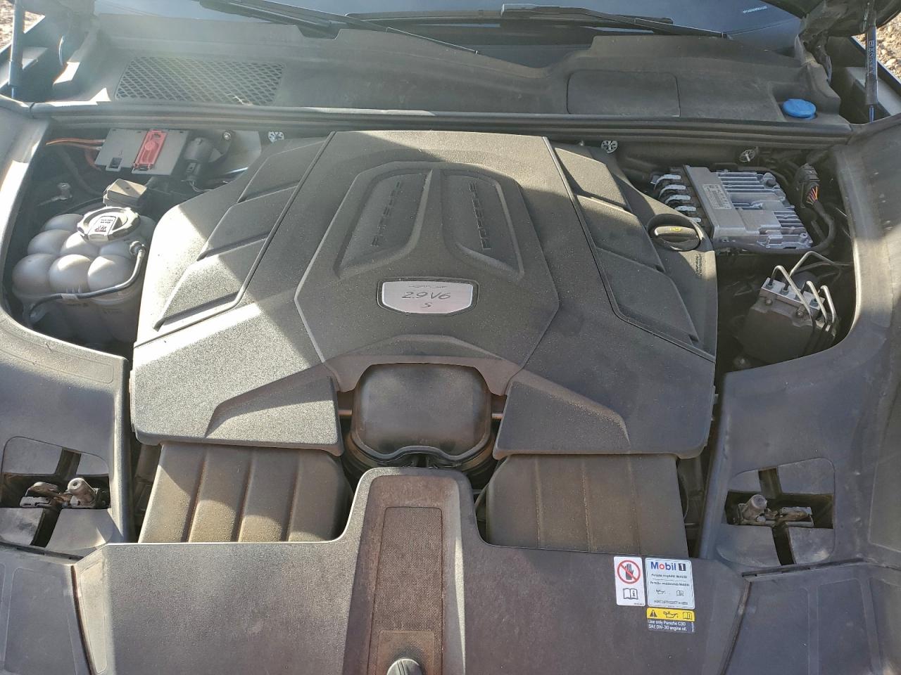 2023 PORSCHE CAYENNE S photo 12