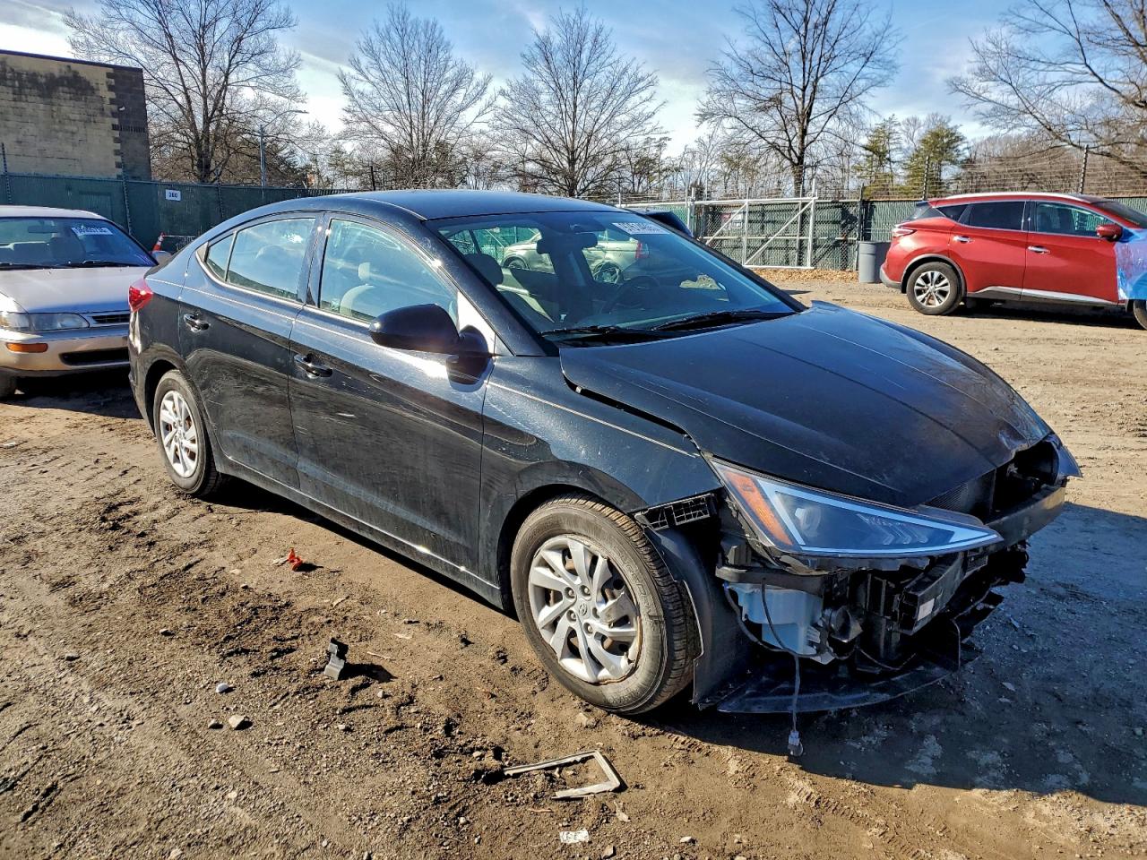 2019 HYUNDAI ELANTRA SE photo 4