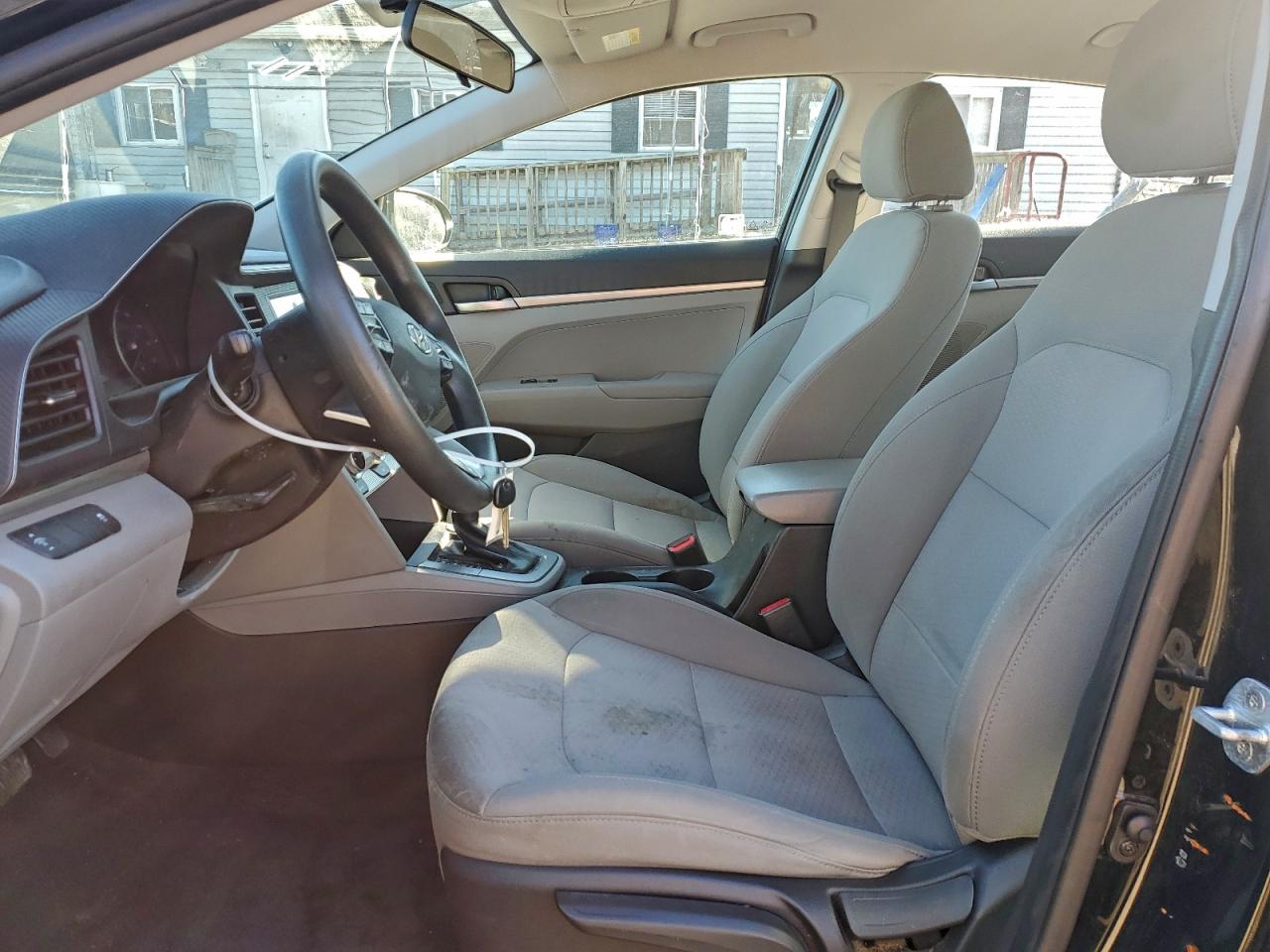 2019 HYUNDAI ELANTRA SE photo 7