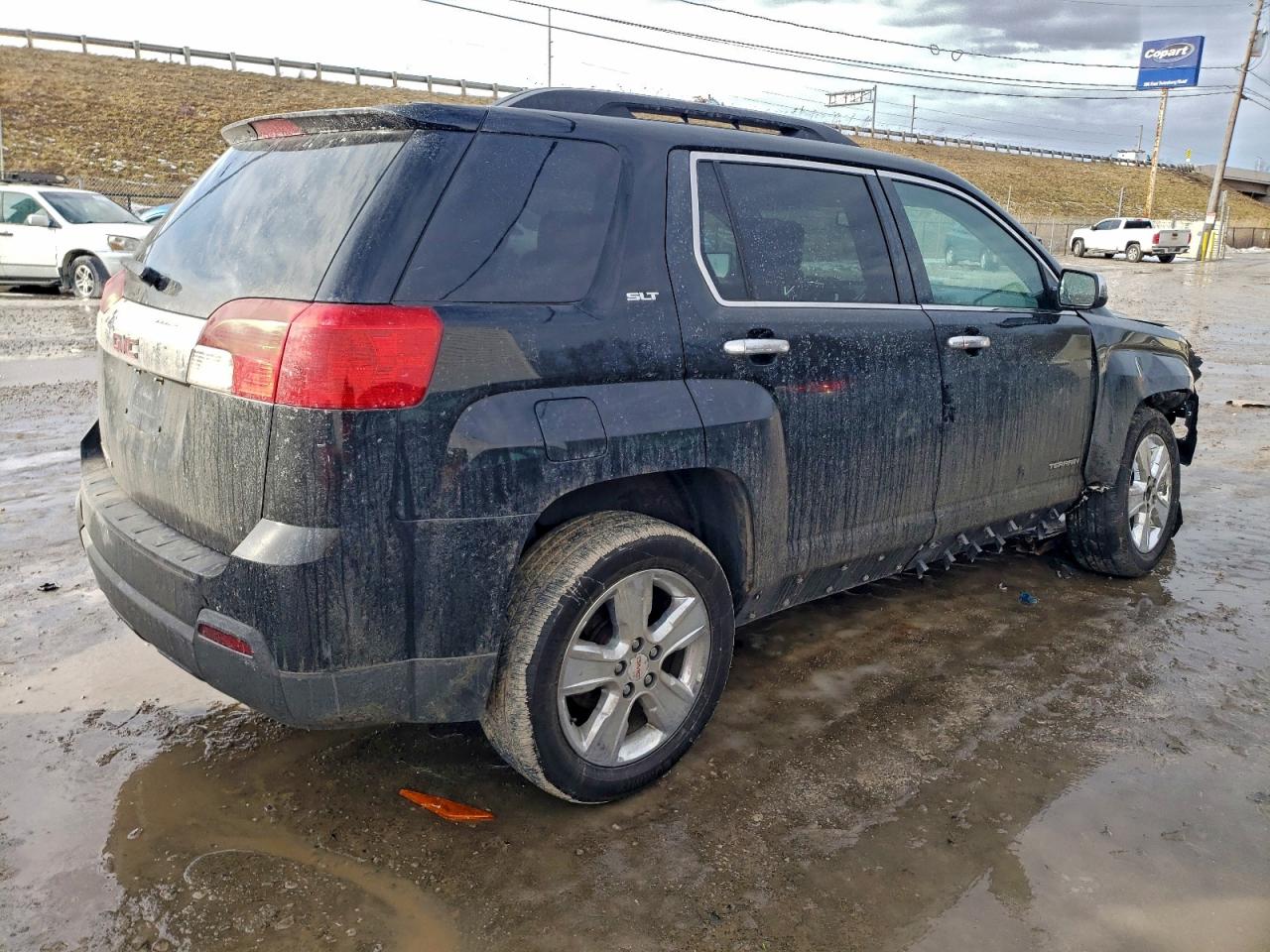 2015 GMC TERRAIN SLT photo 3