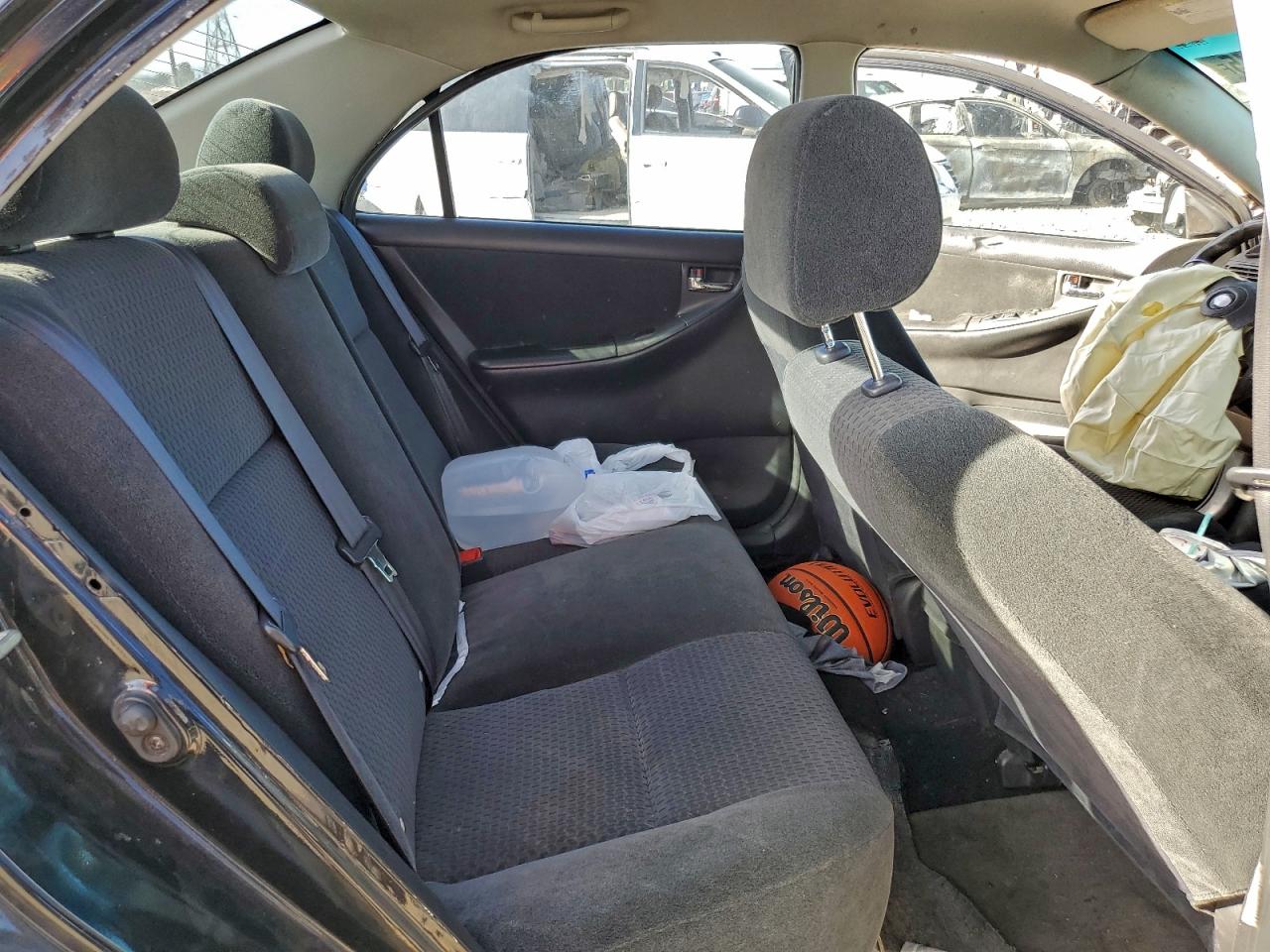 2005 TOYOTA COROLLA CE photo 10