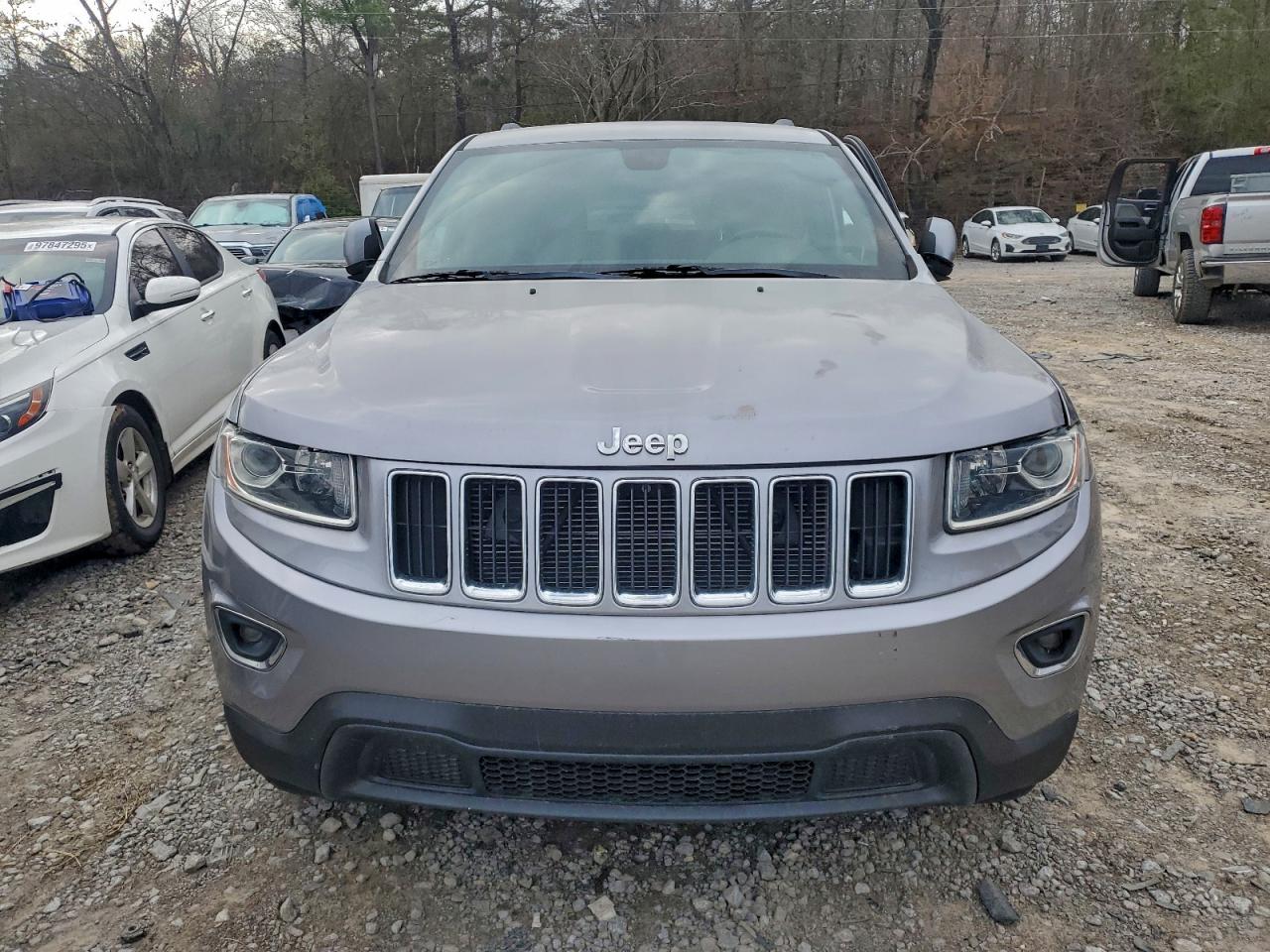 2015 JEEP GRAND CHEROKEE LAREDO photo 9
