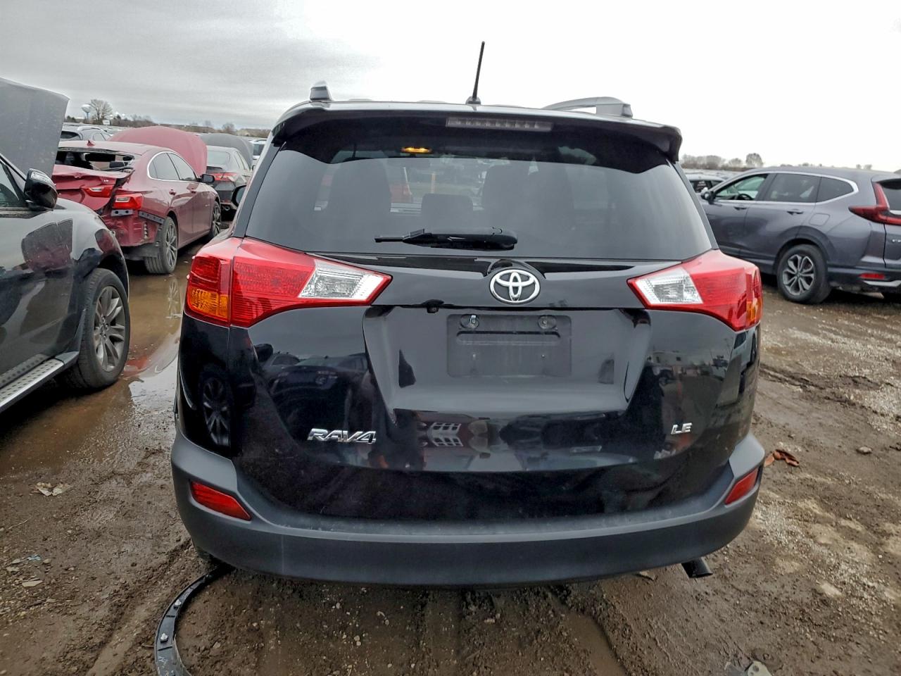 2013 TOYOTA RAV4 LE photo 11