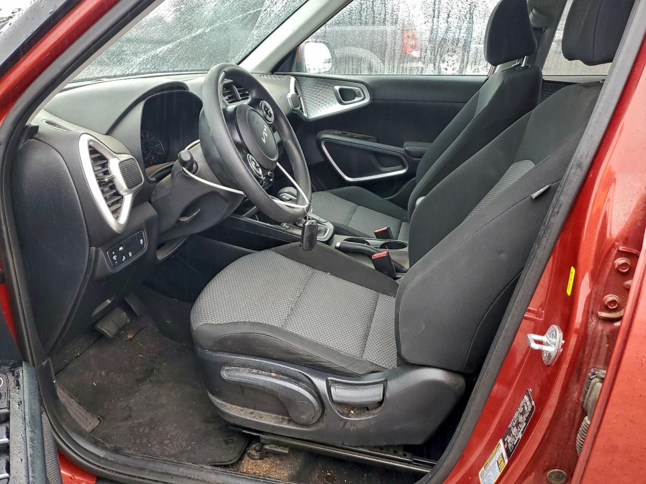 2022 KIA SOUL LX photo 7