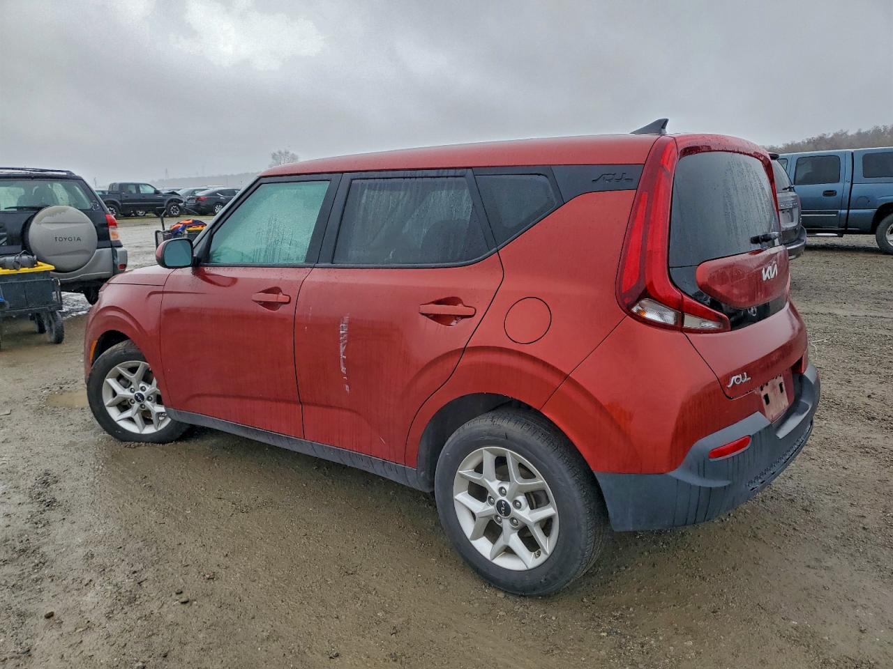 2022 KIA SOUL LX photo 2