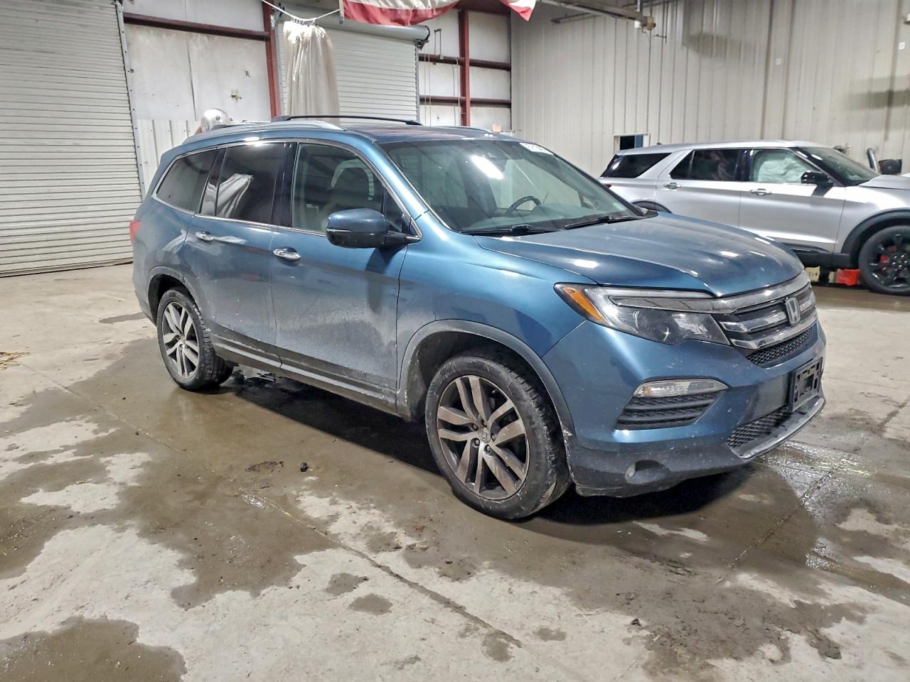 2016 HONDA PILOT ELITE photo 4