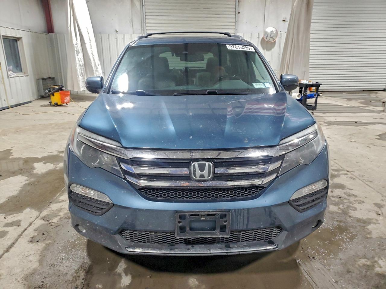 2016 HONDA PILOT ELITE photo 5