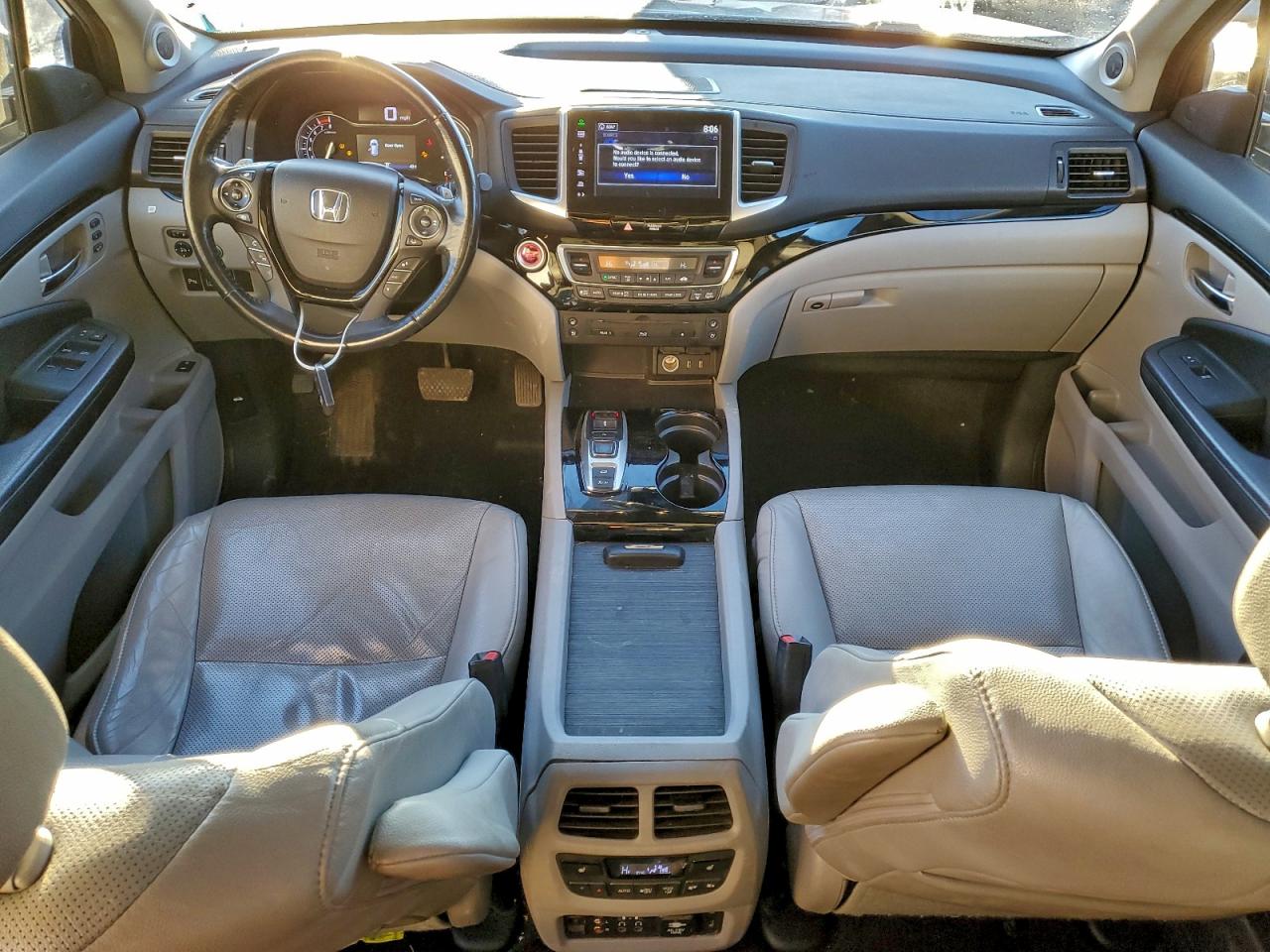 2016 HONDA PILOT ELITE photo 8