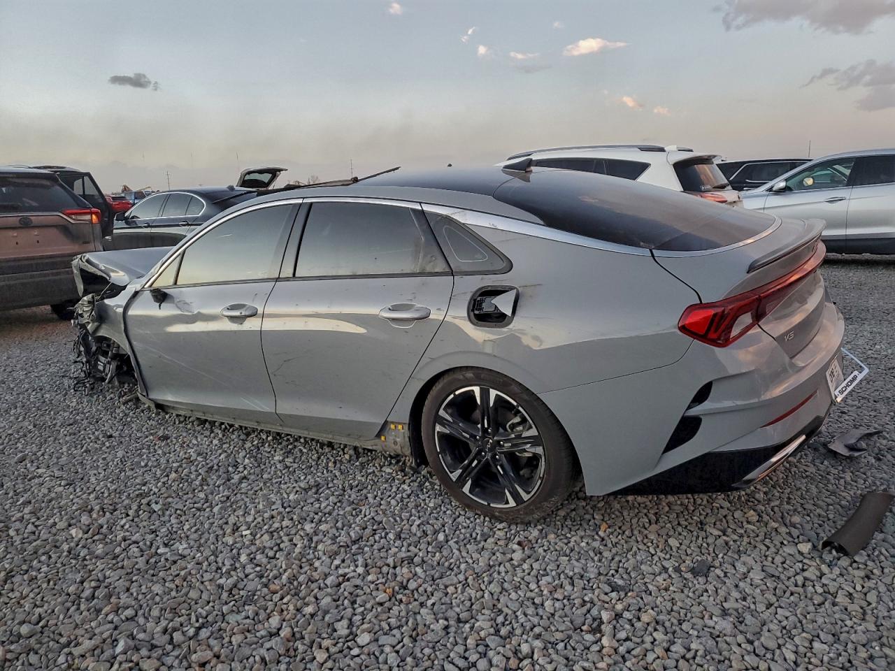 2023 KIA K5 GT LINE photo 2