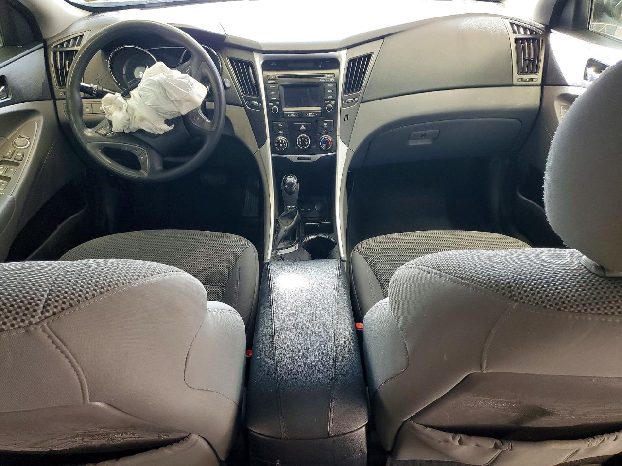 2014 HYUNDAI SONATA GLS photo 8