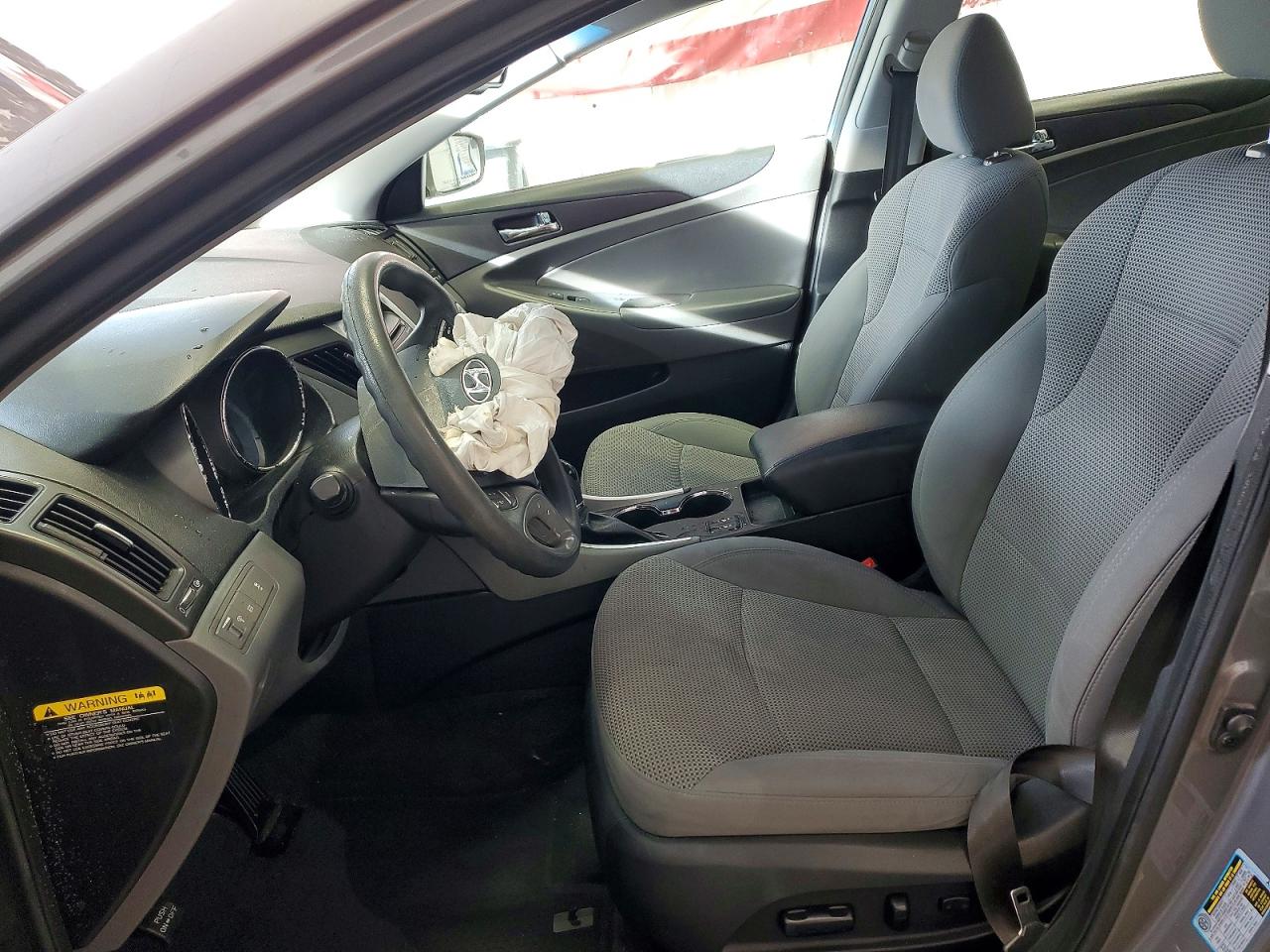2014 HYUNDAI SONATA GLS photo 7