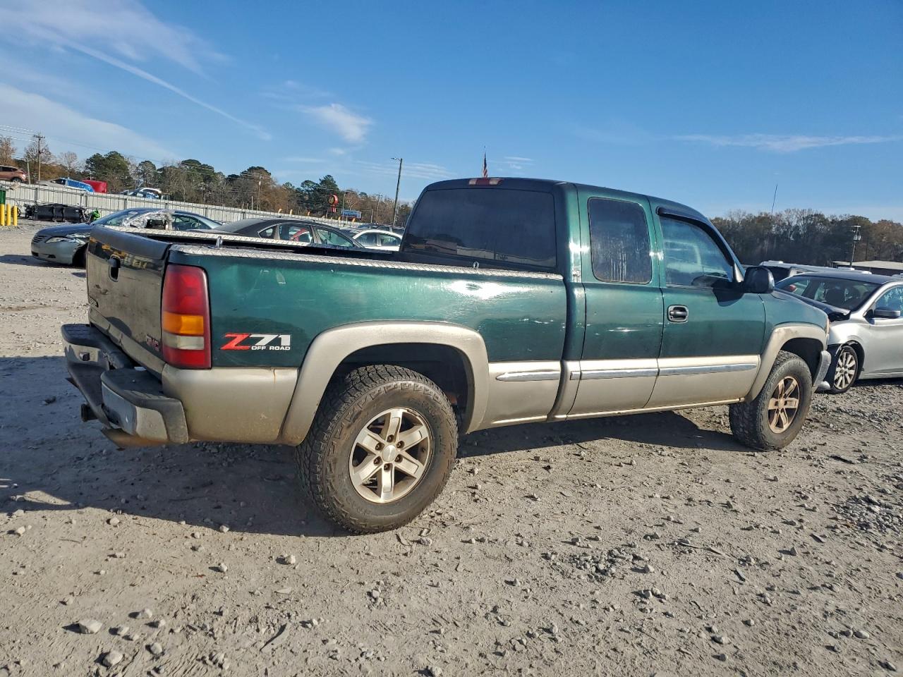 2001 GMC NEW SIERRA K1500 photo 3