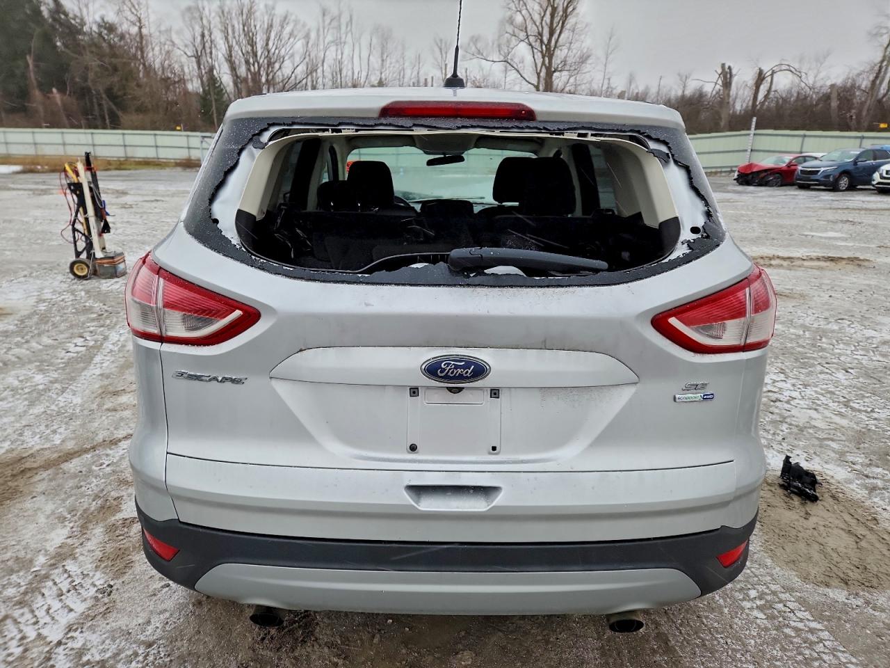 2016 FORD ESCAPE SE photo 6