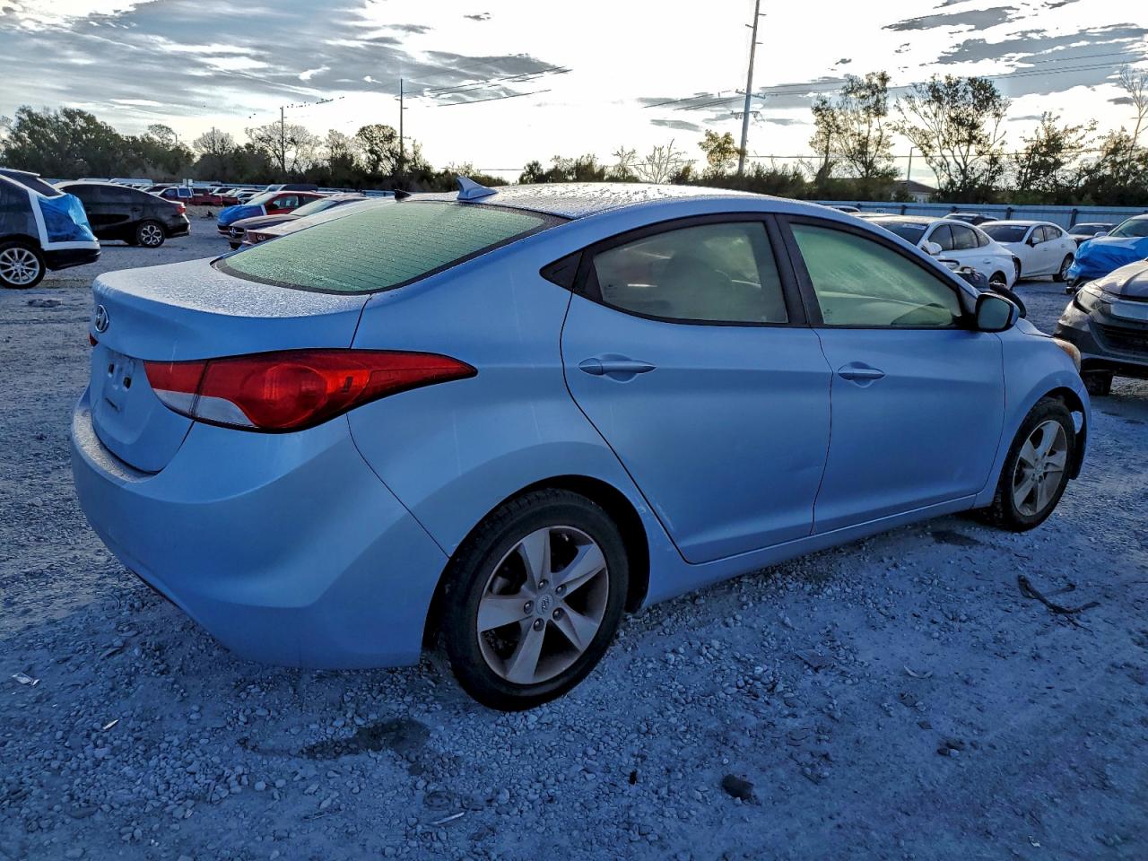 2012 HYUNDAI ELANTRA GLS photo 3