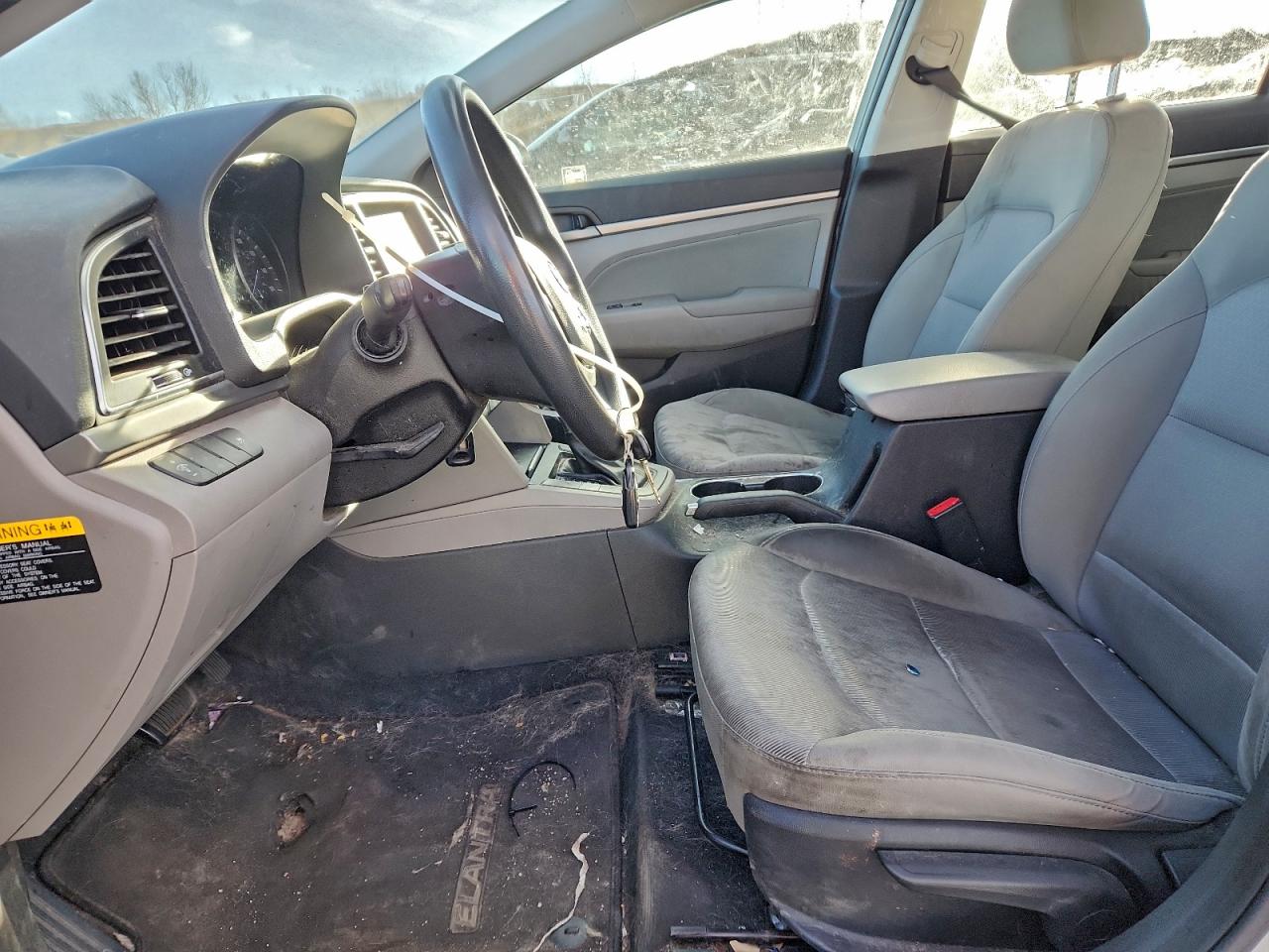 2017 HYUNDAI ELANTRA SE photo 7