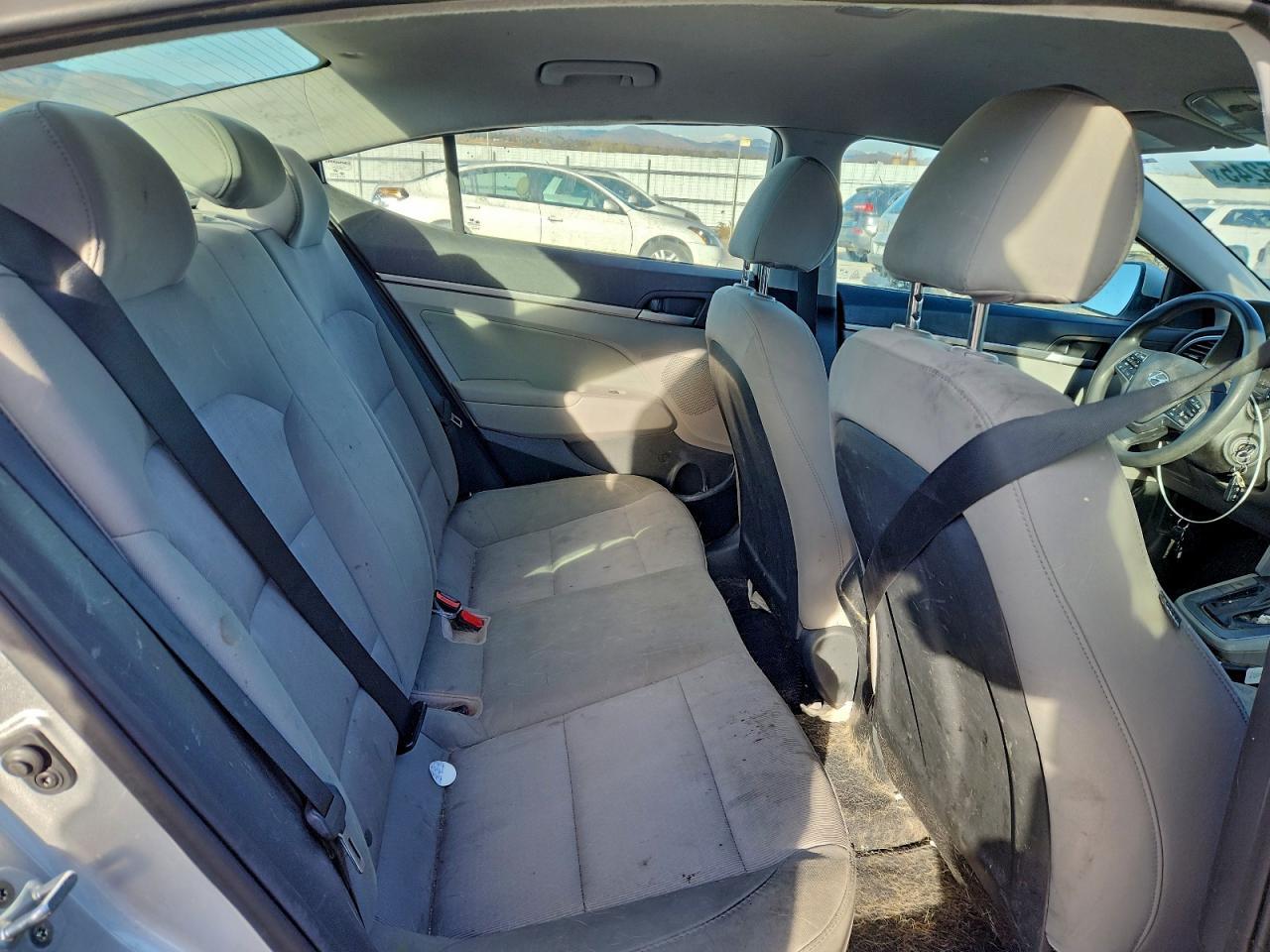 2017 HYUNDAI ELANTRA SE photo 10