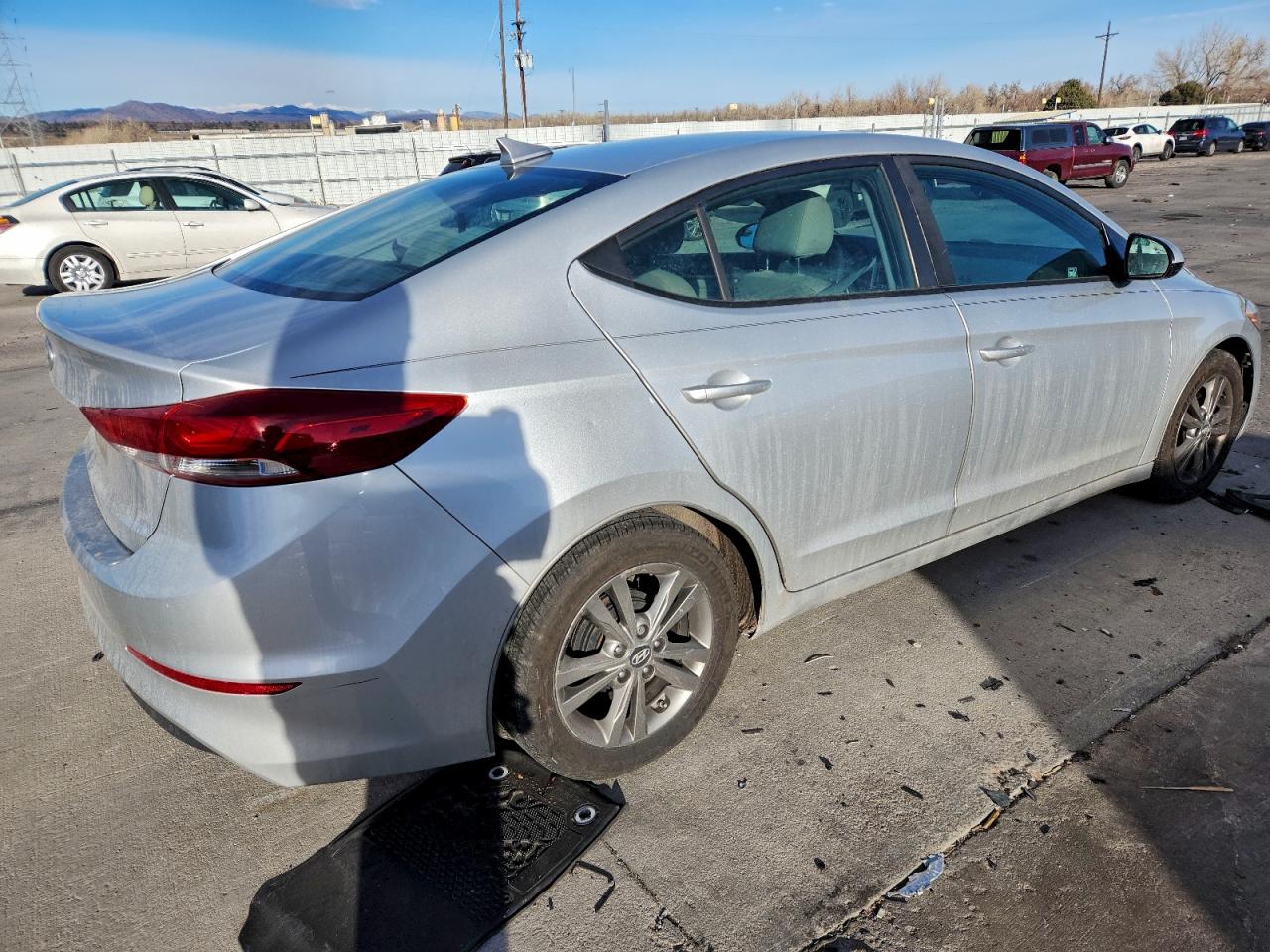 2017 HYUNDAI ELANTRA SE photo 3