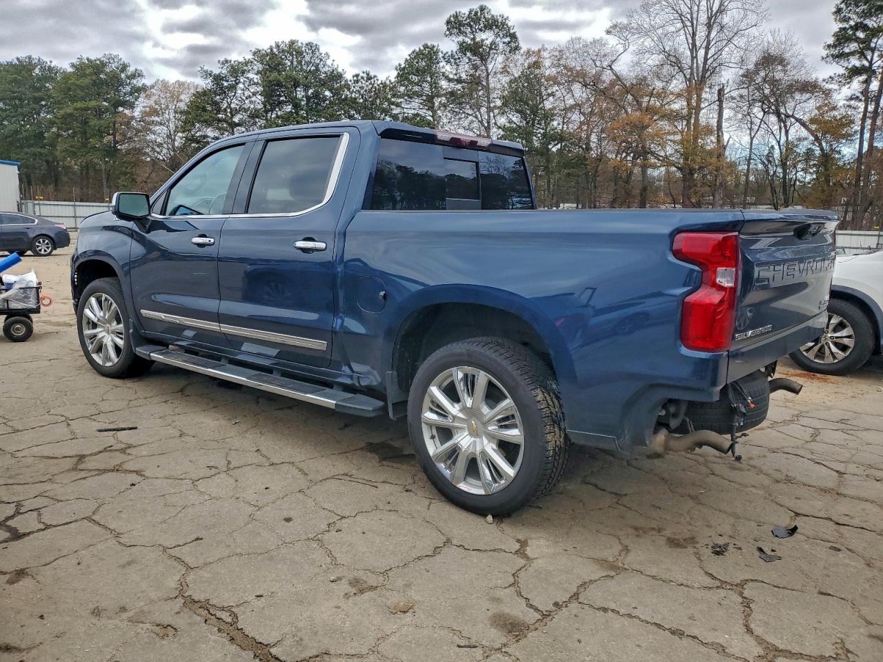 2023 CHEVROLET SILVERADO K1500 HIGH COUNTRY photo 2