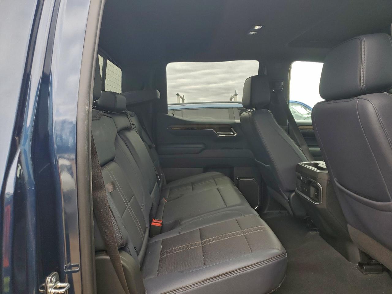 2023 CHEVROLET SILVERADO K1500 HIGH COUNTRY photo 10