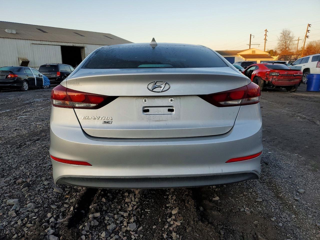 2017 HYUNDAI ELANTRA SE photo 6
