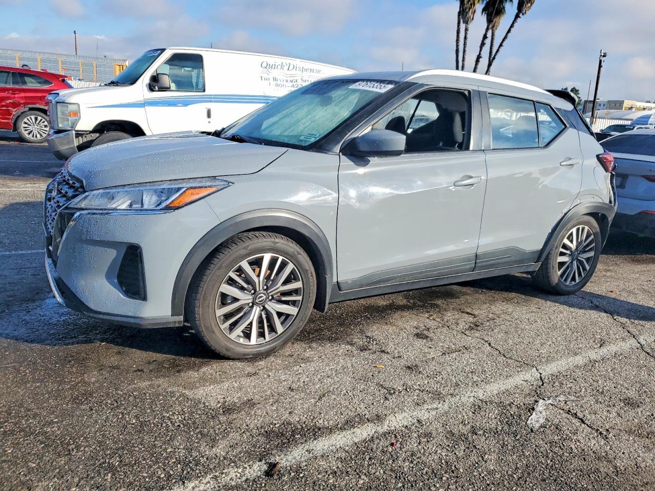 2022 NISSAN KICKS