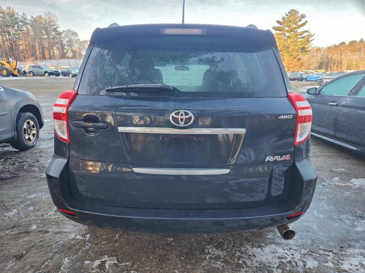 2012 TOYOTA RAV4 SPORT photo 6