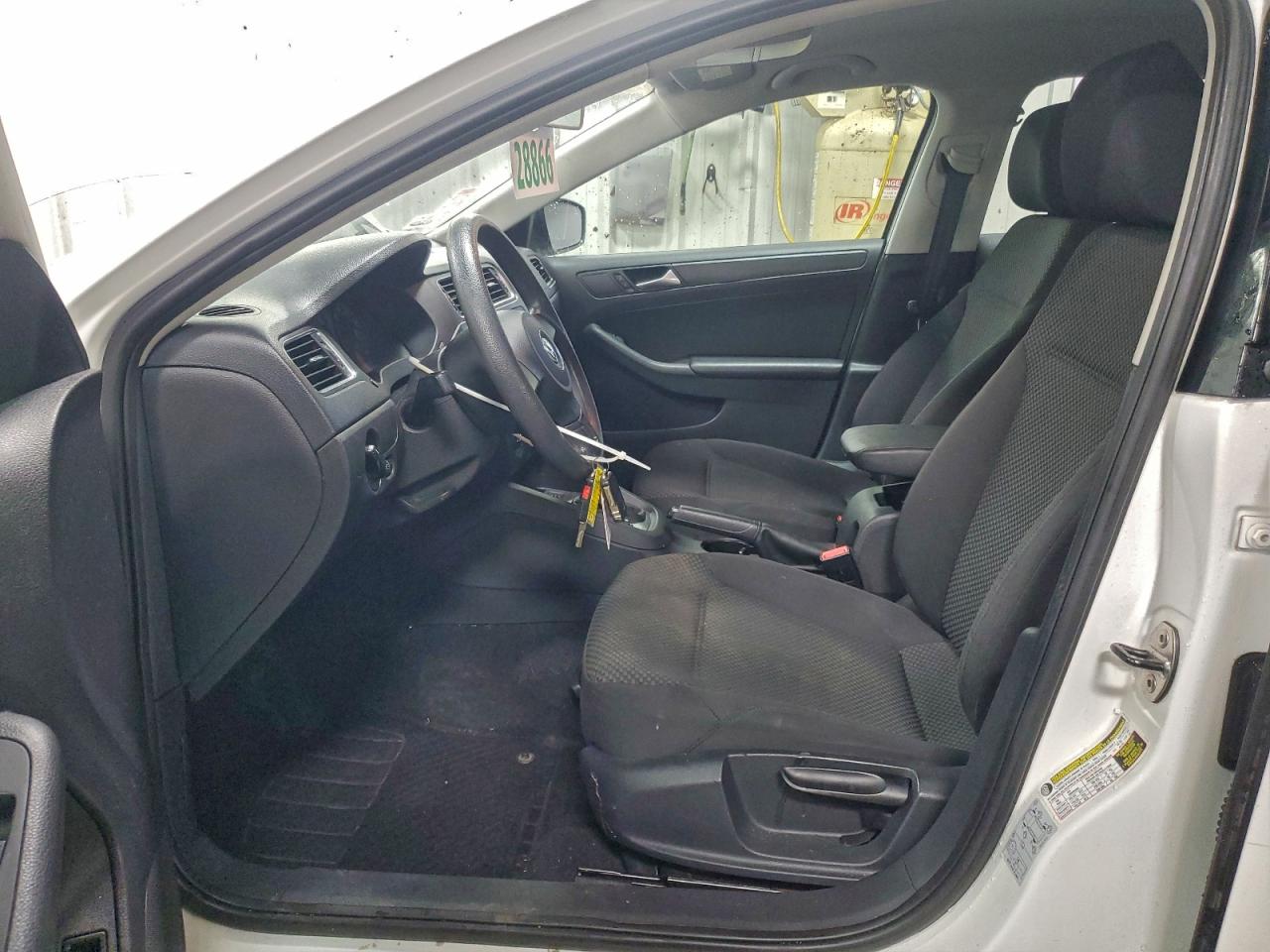 2014 VOLKSWAGEN JETTA BASE photo 19