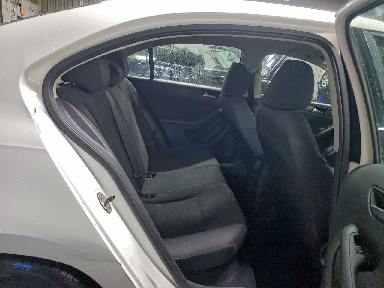 2014 VOLKSWAGEN JETTA BASE photo 28
