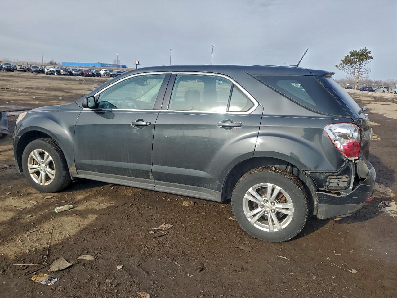 2013 CHEVROLET EQUINOX LS photo 2