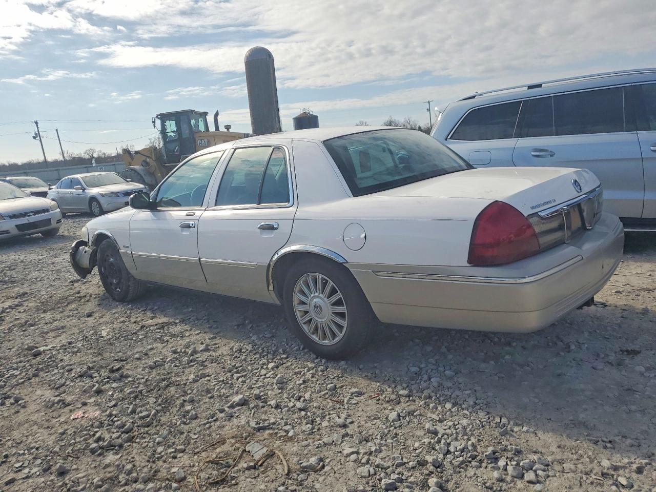 2006 MERCURY GRAND MARQUIS LS photo 2