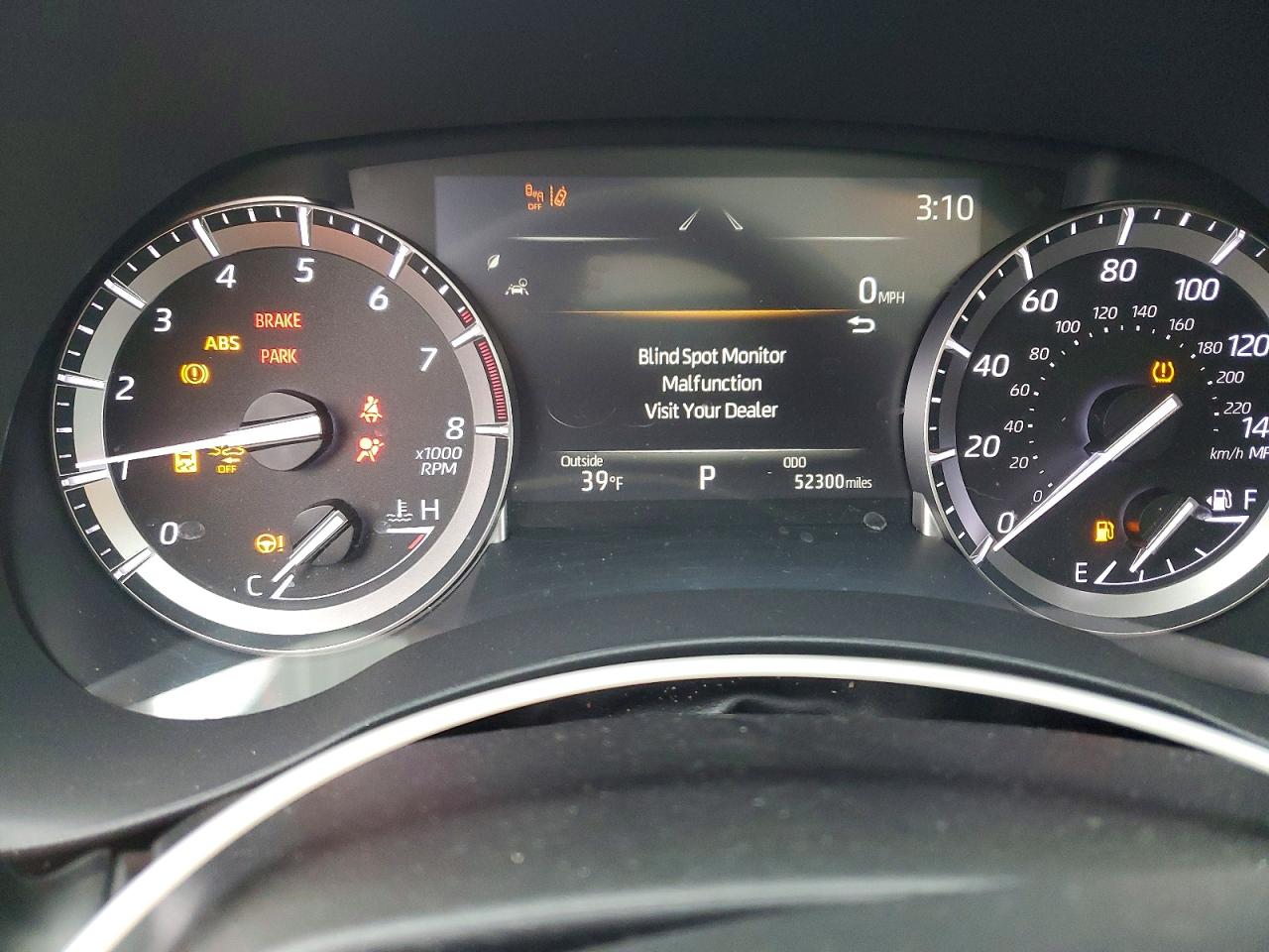 2022 TOYOTA HIGHLANDER XLE photo 9
