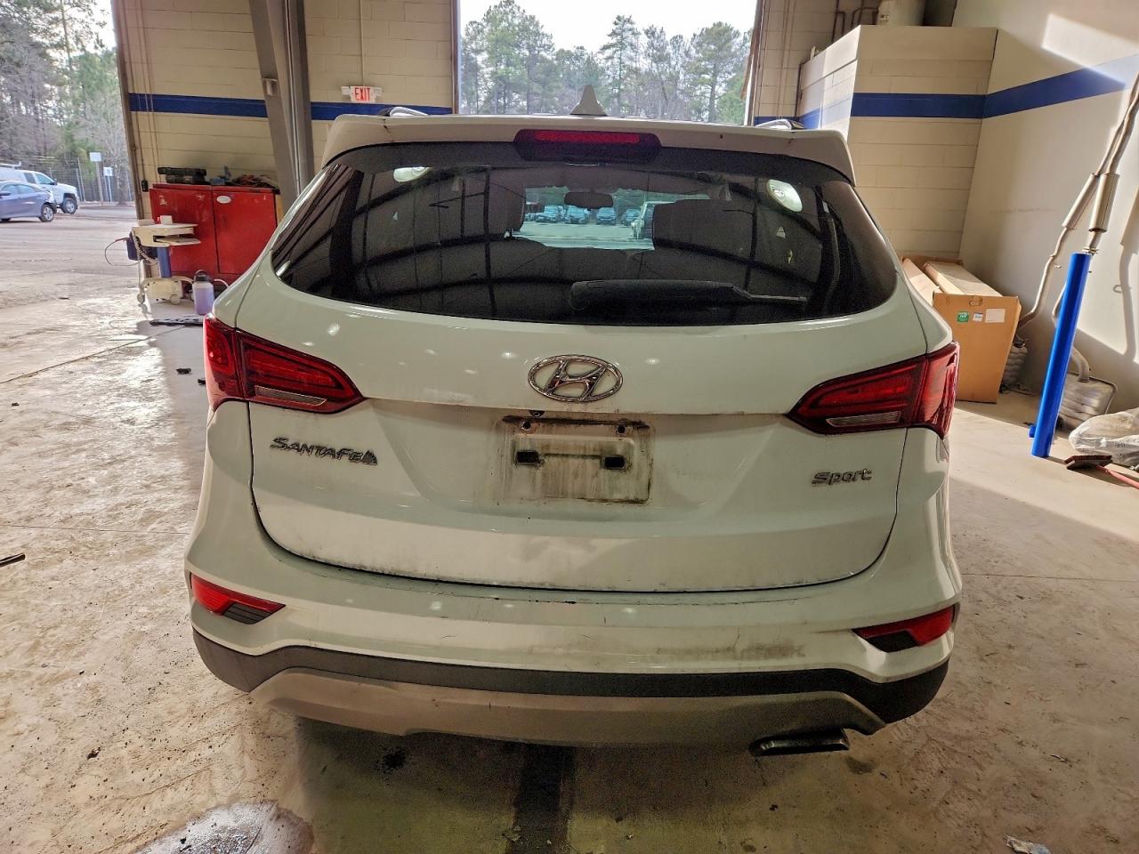 2017 HYUNDAI SANTA FE SPORT photo 6
