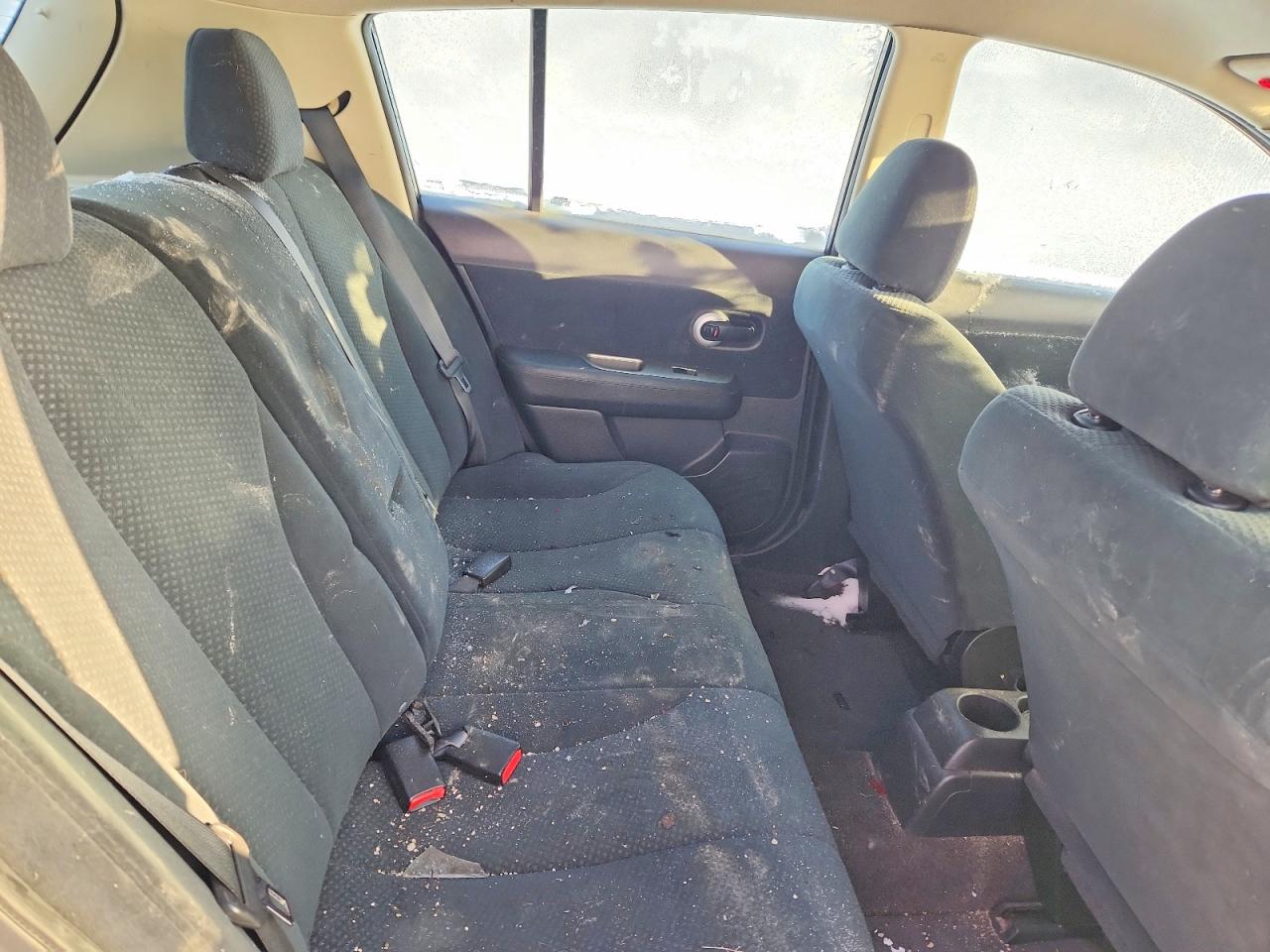 2011 NISSAN VERSA S photo 10