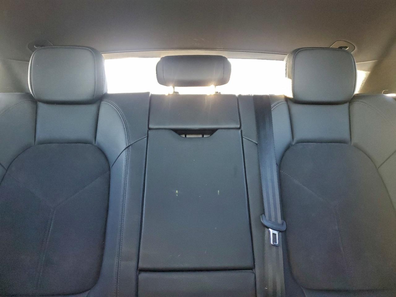 2017 PORSCHE MACAN photo 28