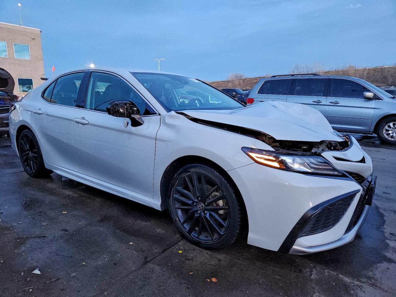 2022 TOYOTA CAMRY XSE photo 10