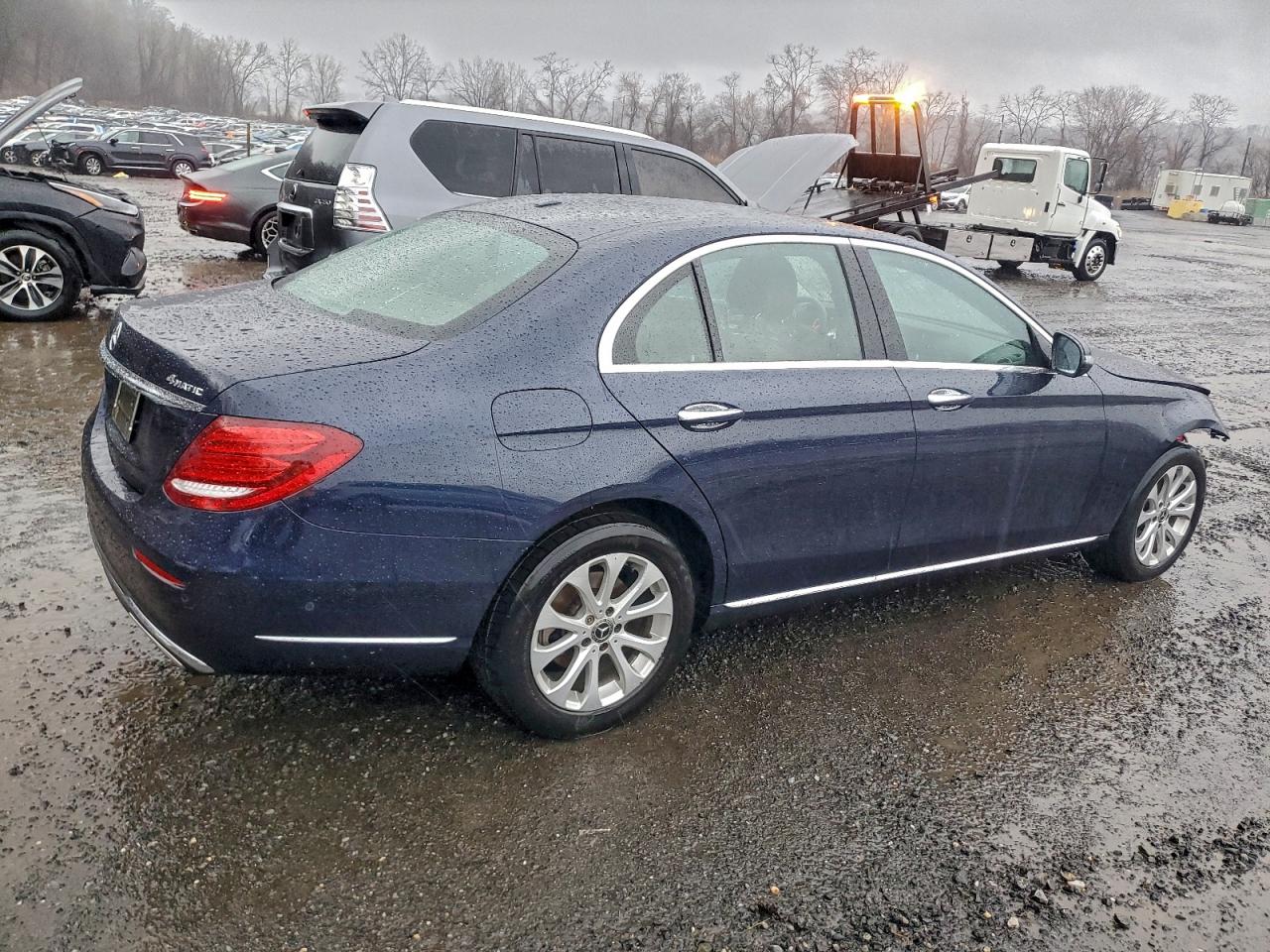 2018 MERCEDES-BENZ E 300 4MATIC photo 3