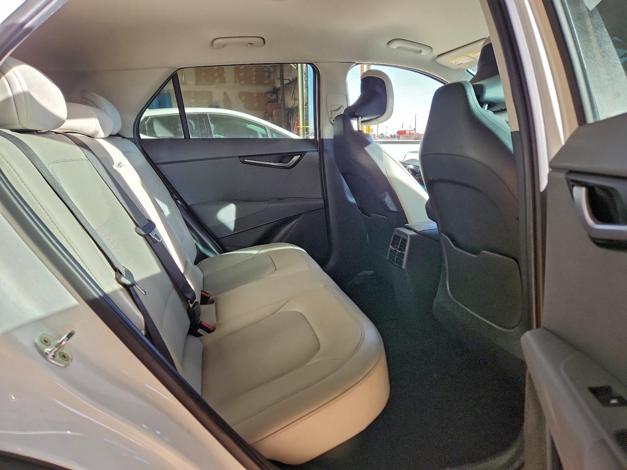 2023 KIA NIRO EX photo 10