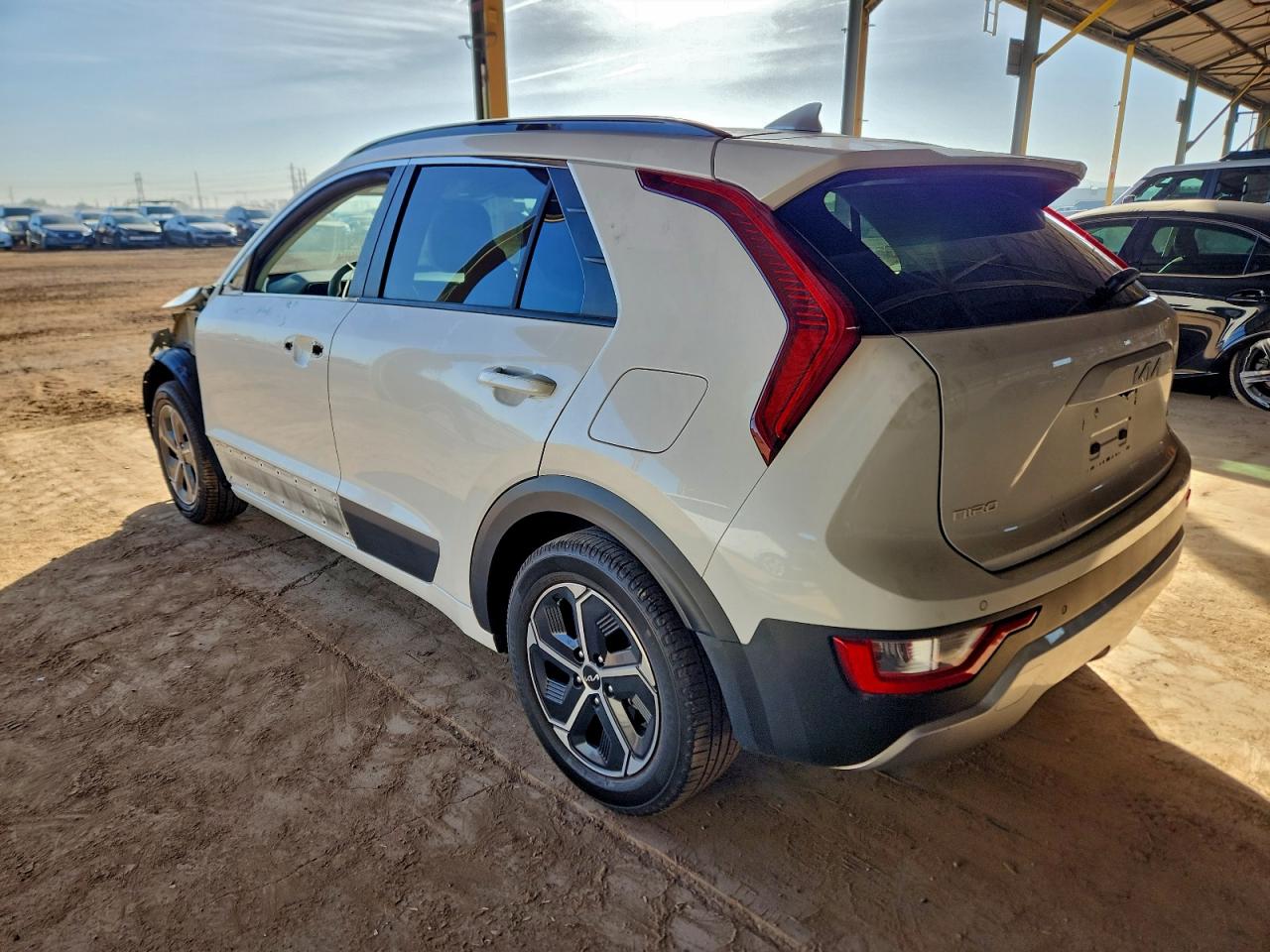 2023 KIA NIRO EX photo 2