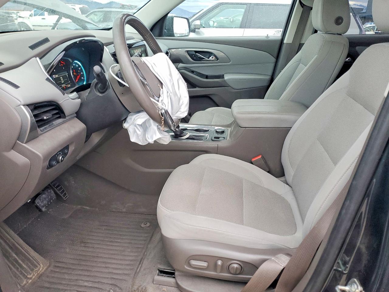 2019 CHEVROLET TRAVERSE LT photo 7