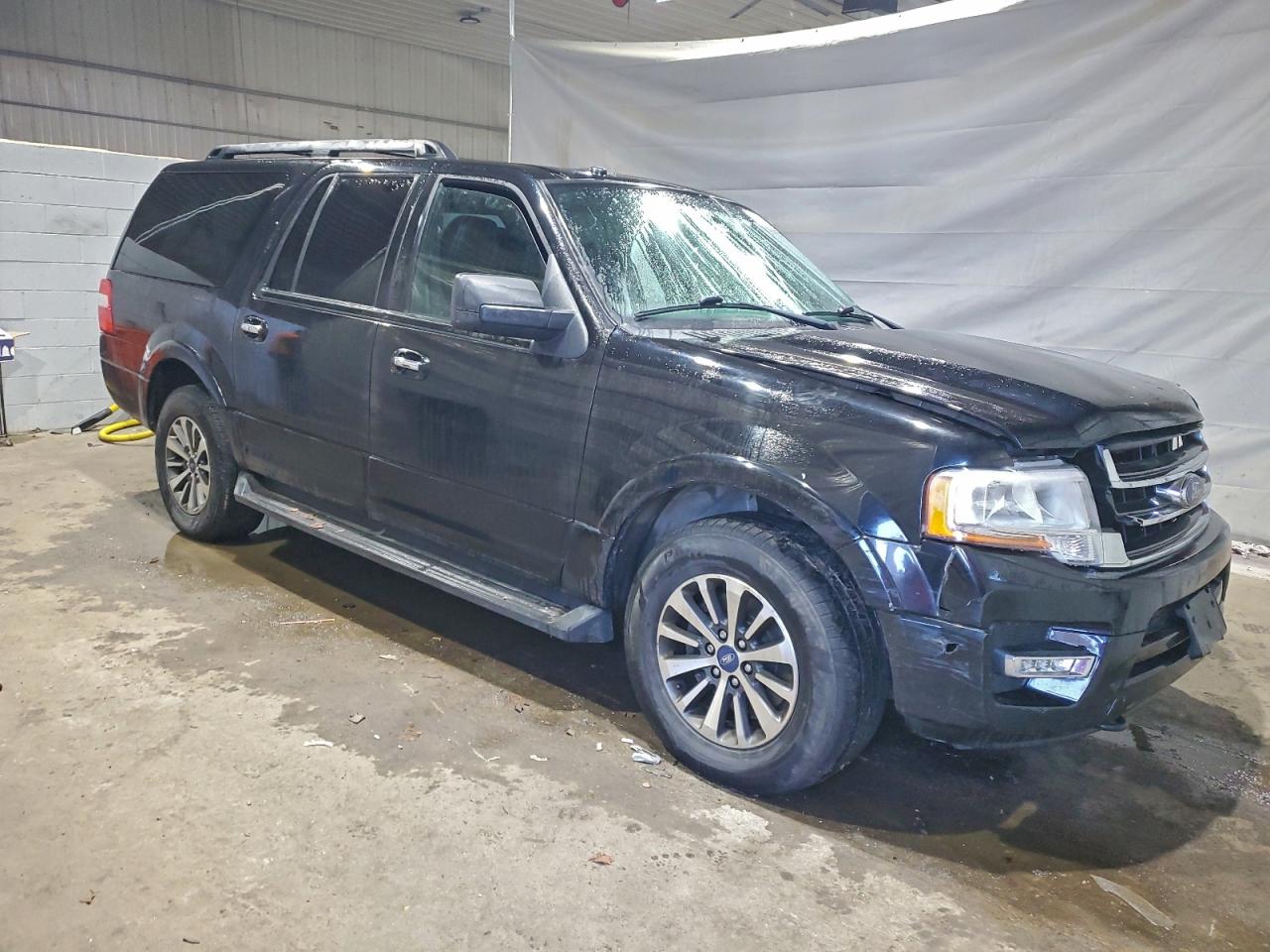 2017 FORD EXPEDITION EL XLT photo 4