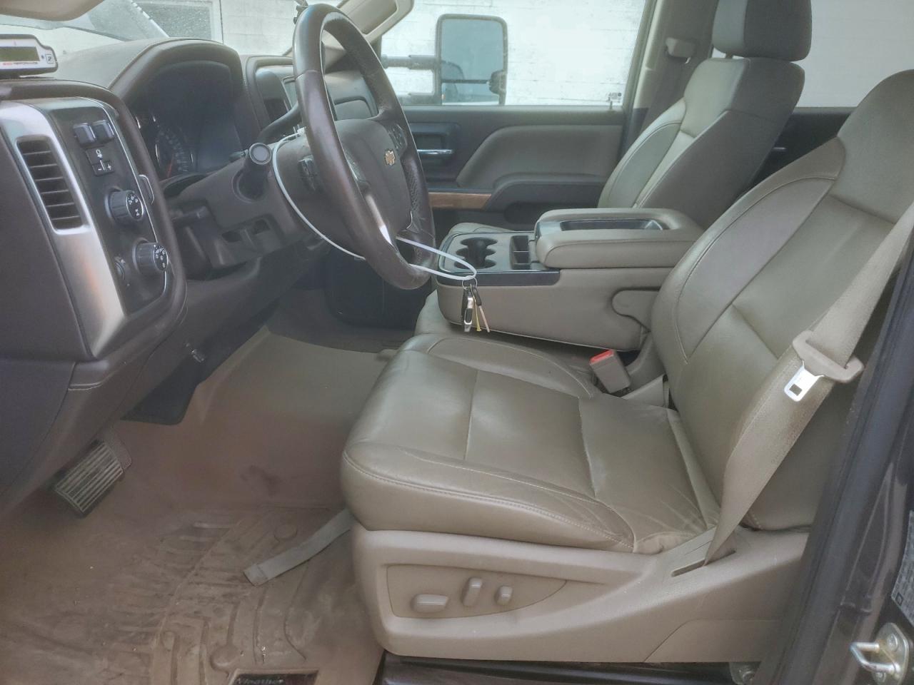 2015 CHEVROLET SILVERADO K3500 LTZ photo 7