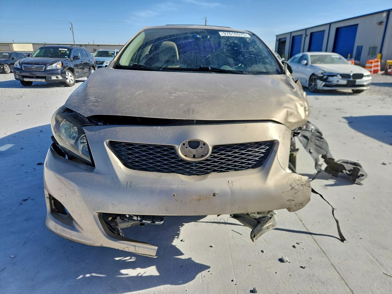 2010 TOYOTA COROLLA BASE photo 5