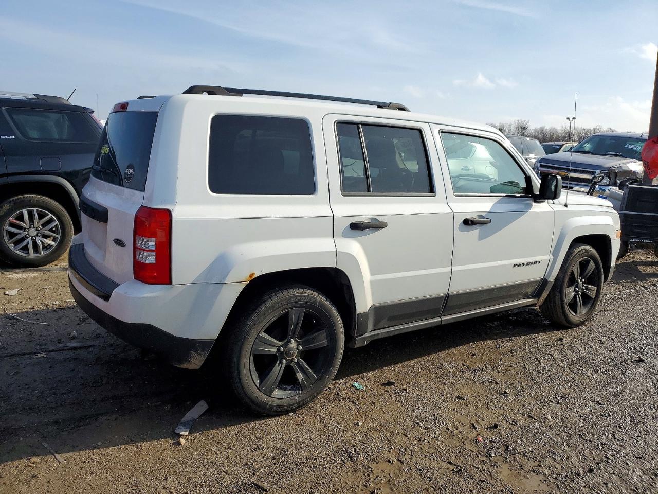 2014 JEEP PATRIOT SPORT photo 3