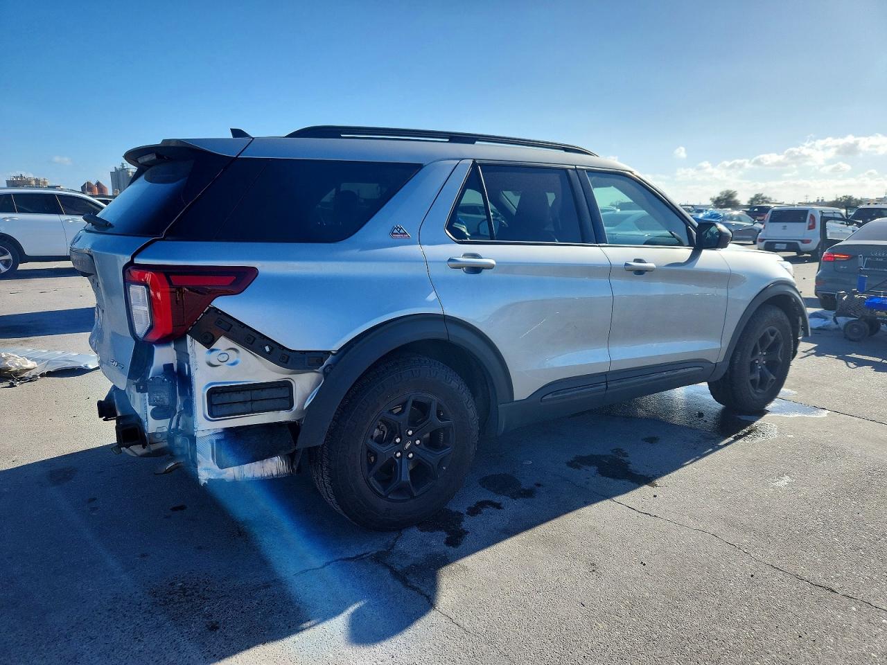 2023 FORD EXPLORER TIMBERLINE photo 3