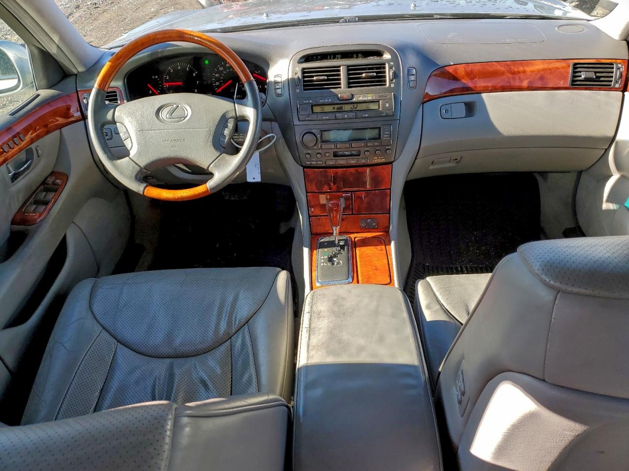 2003 LEXUS LS 430 photo 8