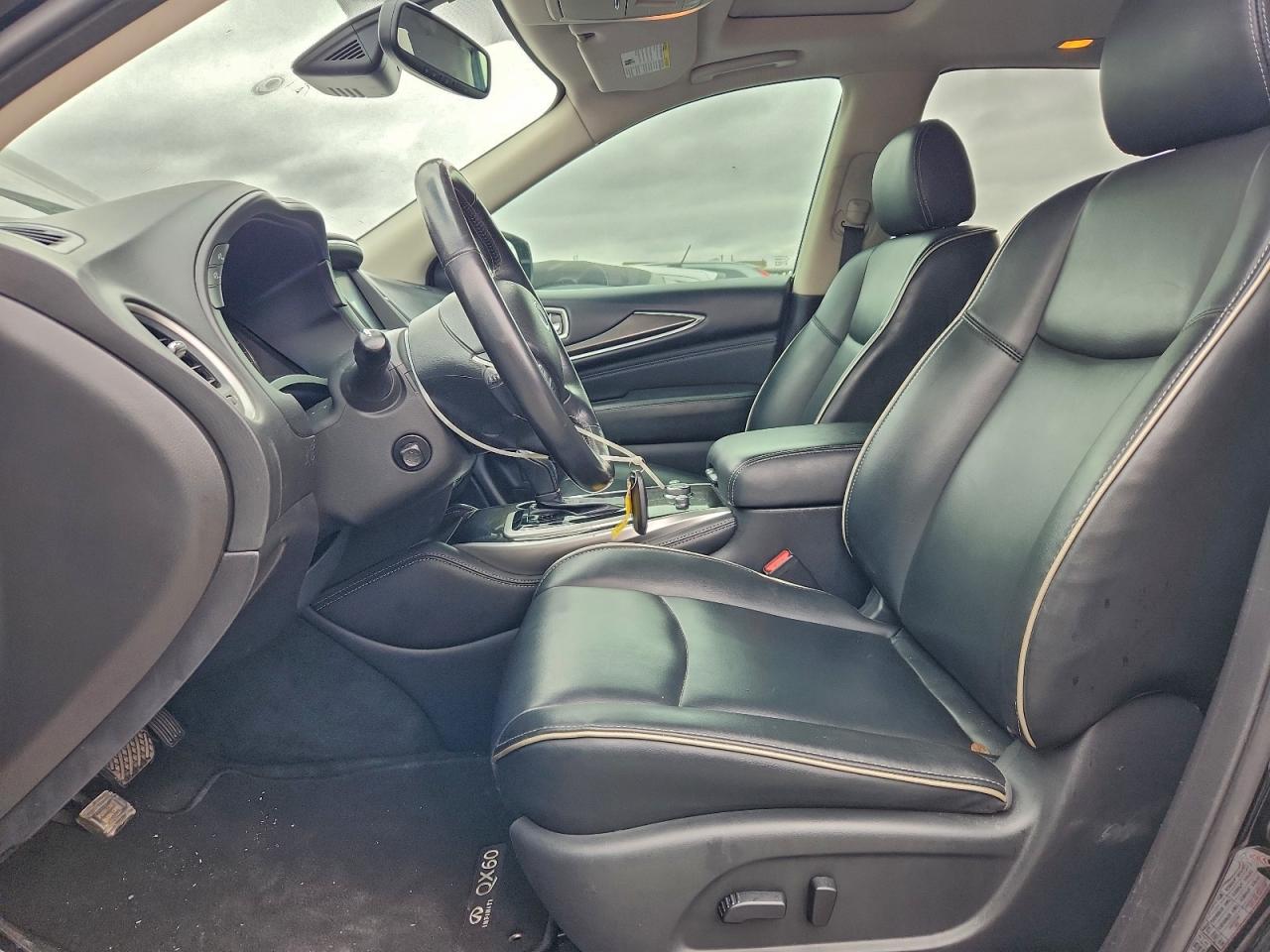 2020 INFINITI QX60 LUXE photo 7