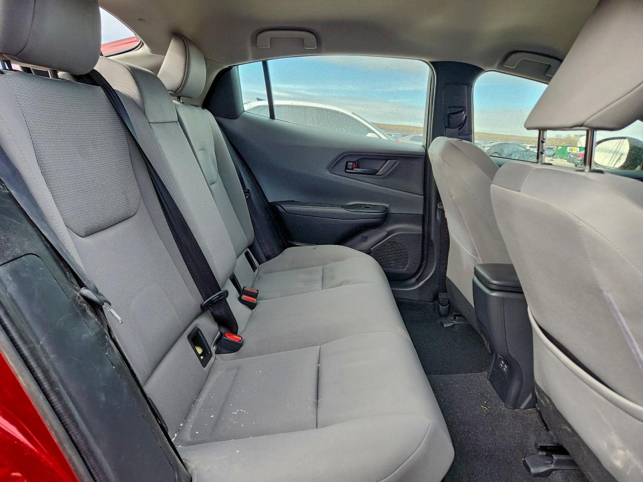 2025 TOYOTA PRIUS LE photo 19
